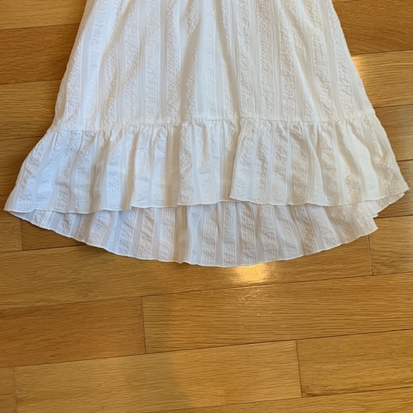 Girls, white, high-low dress. Size 3T - Picture 3 of 6